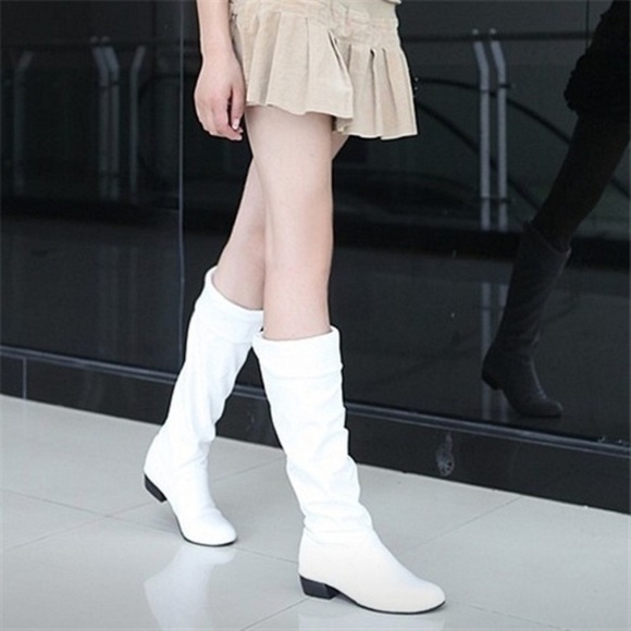 Boots - Picture 5 of 7